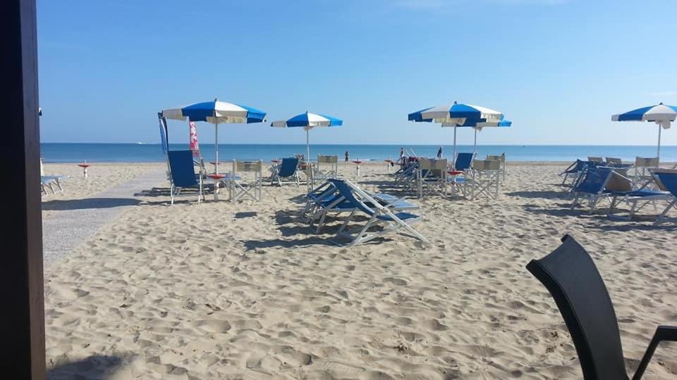 Appartamenti Rotonda Senigallia Exteriör bild